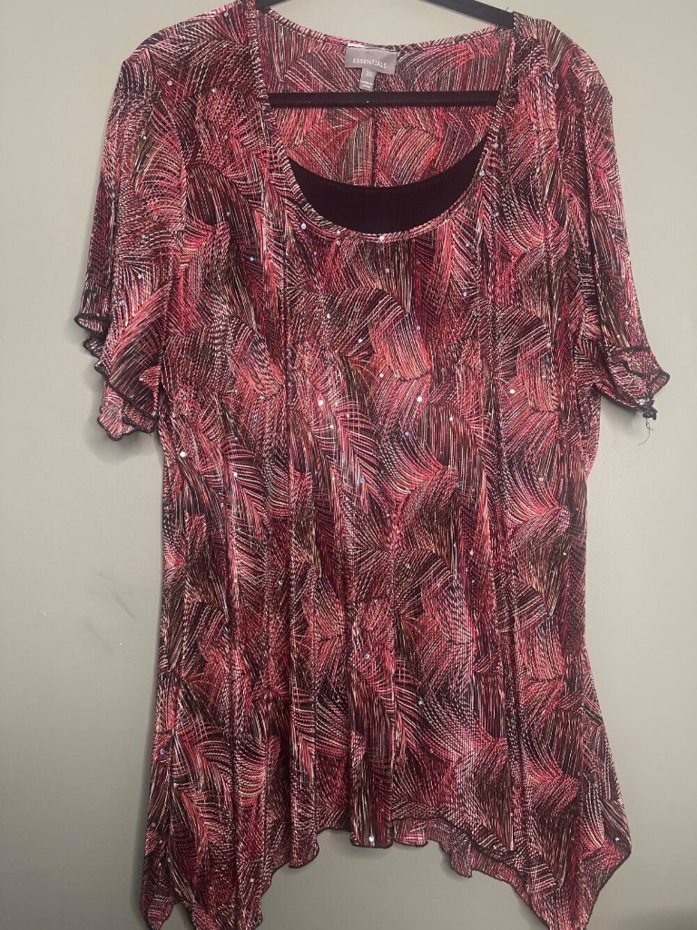 Essentials Women’s 3X Embellished Textured Top Rhinestone Beaded Detail